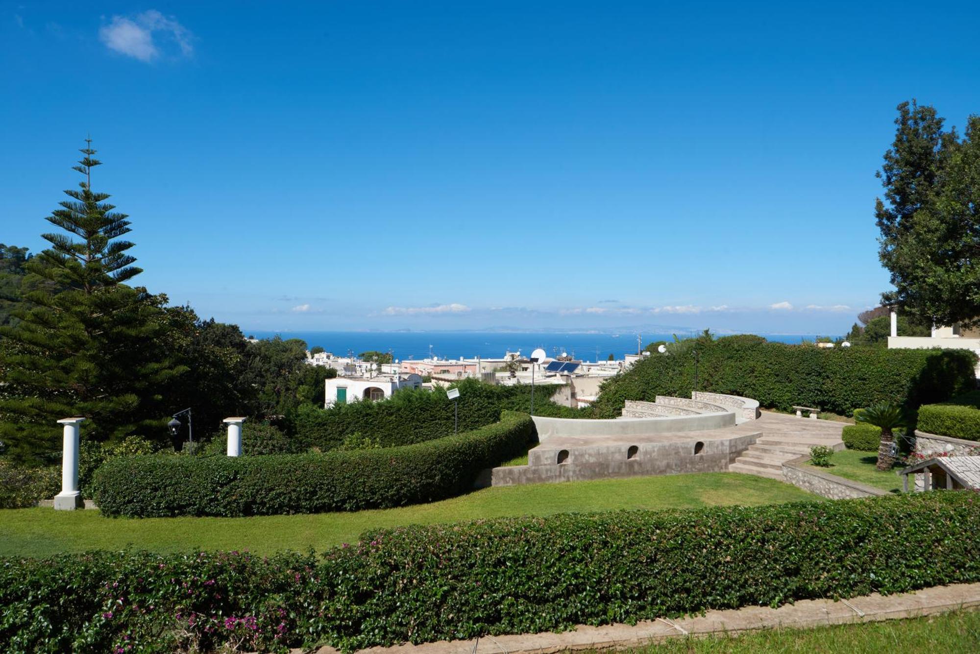 La Casa Dei Merli Capri Luaran gambar