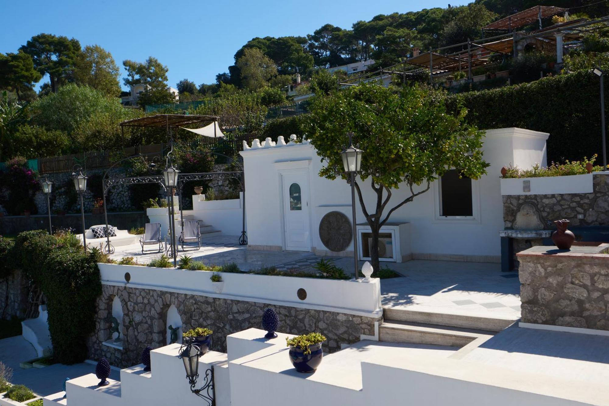 La Casa Dei Merli Capri Luaran gambar