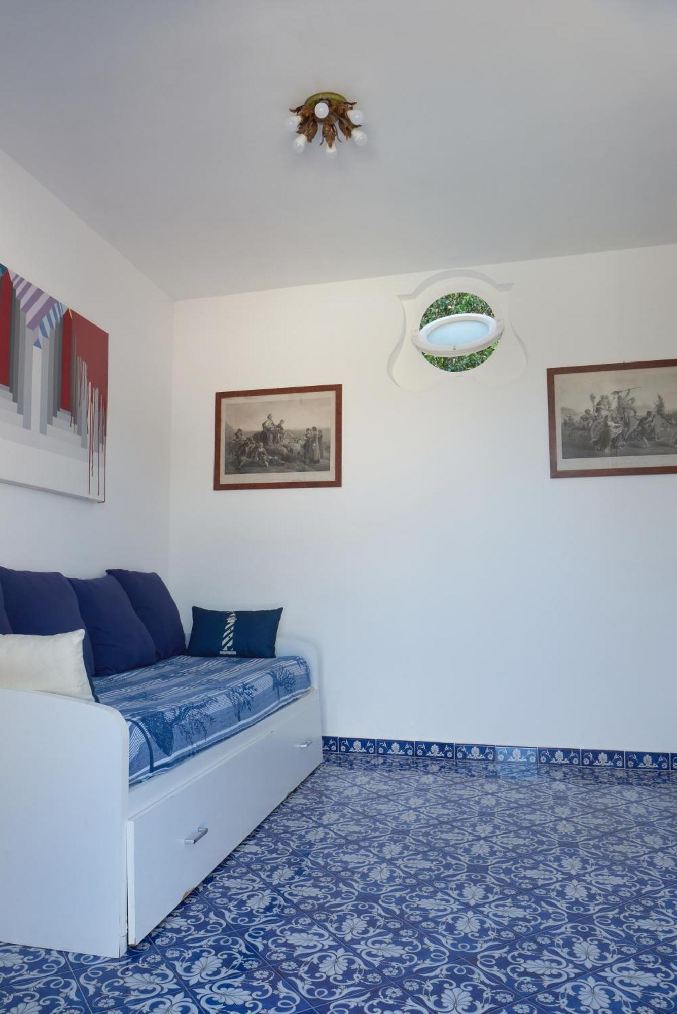 La Casa Dei Merli Capri Luaran gambar