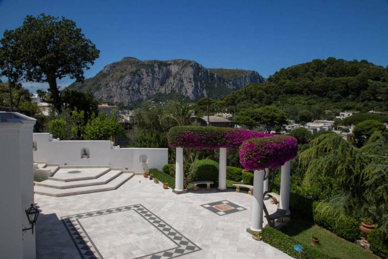 La Casa Dei Merli Capri Luaran gambar