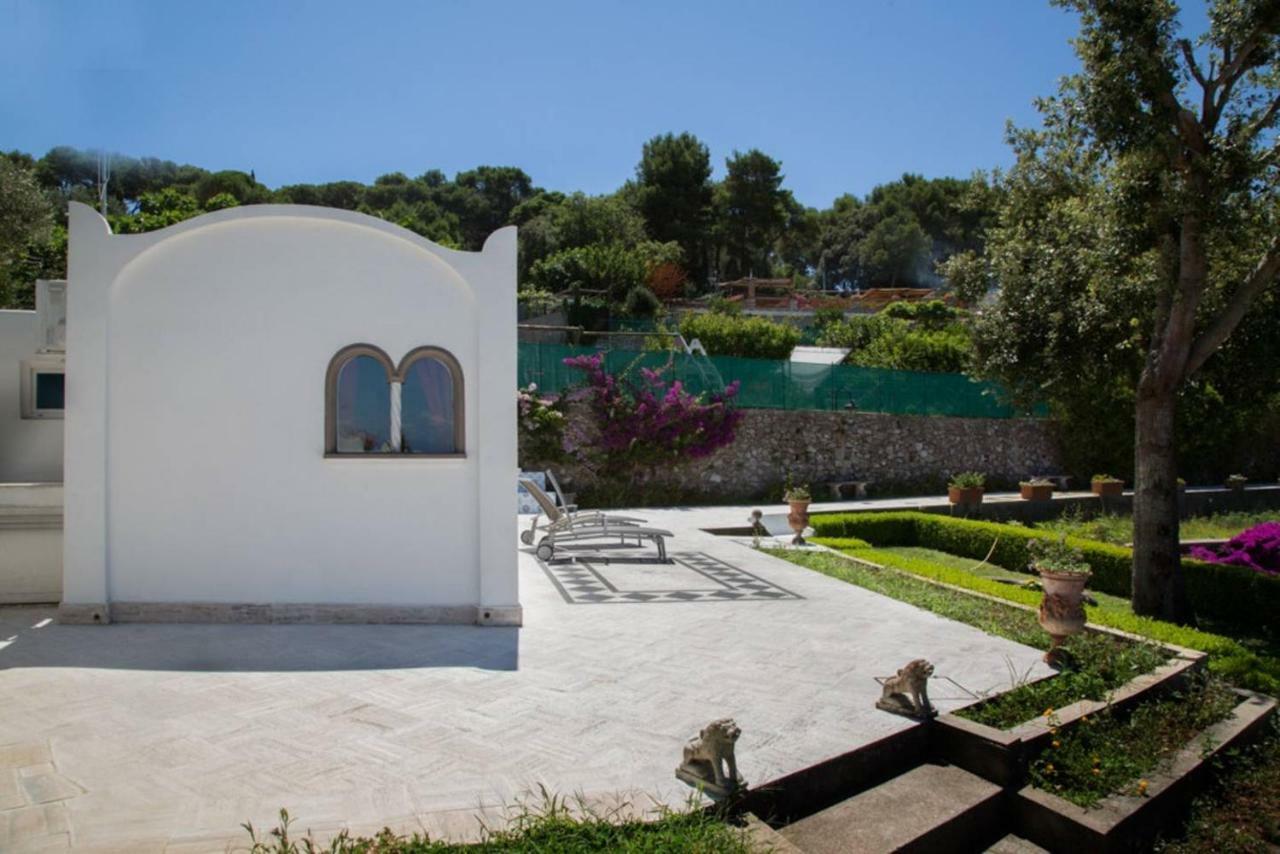 La Casa Dei Merli Capri Luaran gambar