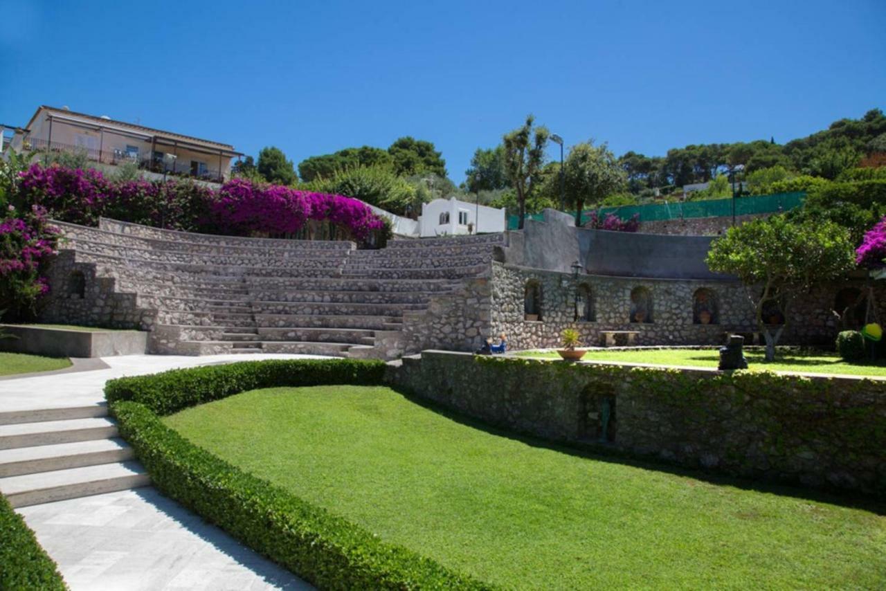 La Casa Dei Merli Capri Luaran gambar